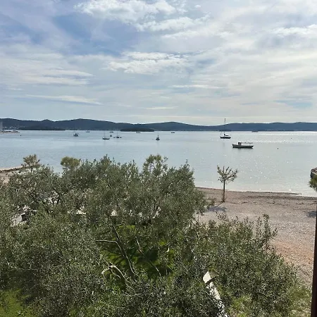 Apartmani Roko Biograd Na Moru Exterior photo